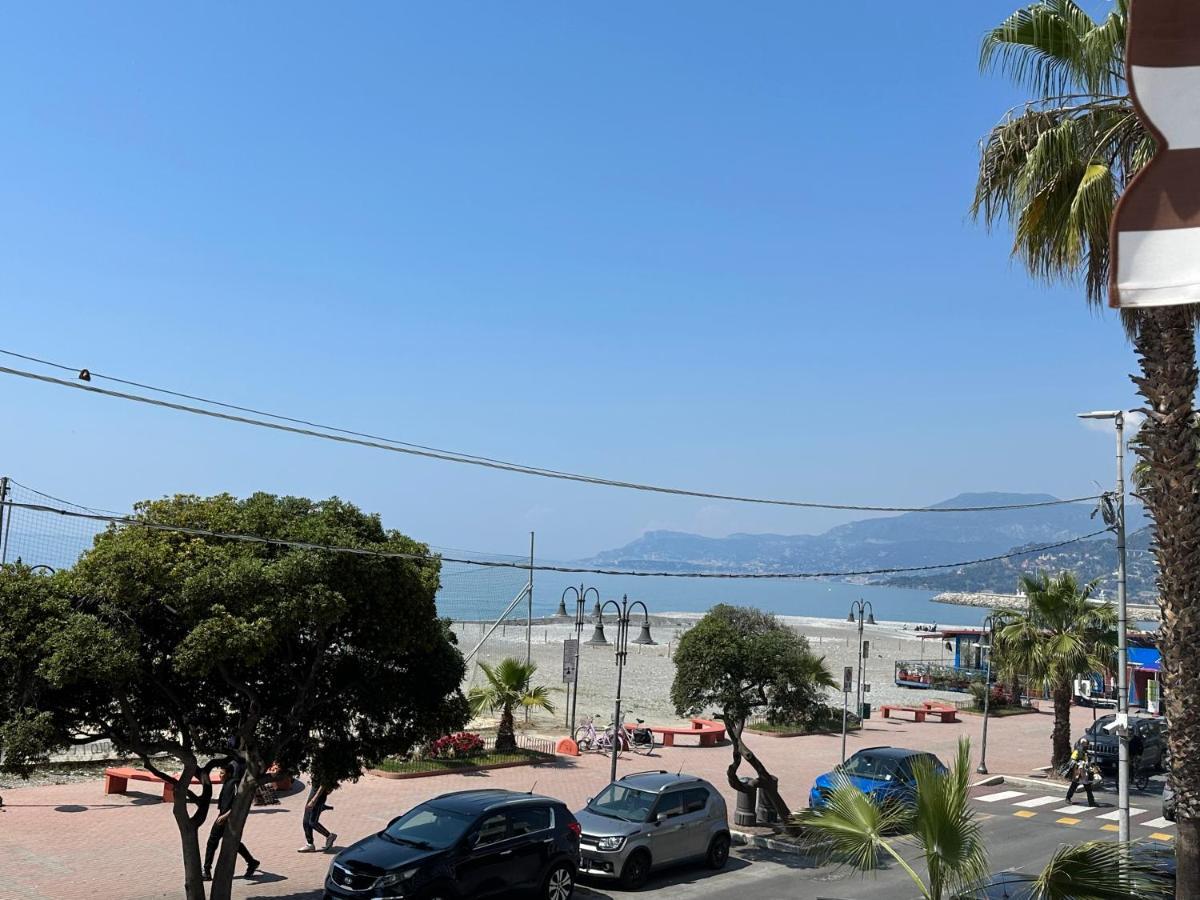 Appartamento Aria Del Mare Ventimiglia Exteriér fotografie