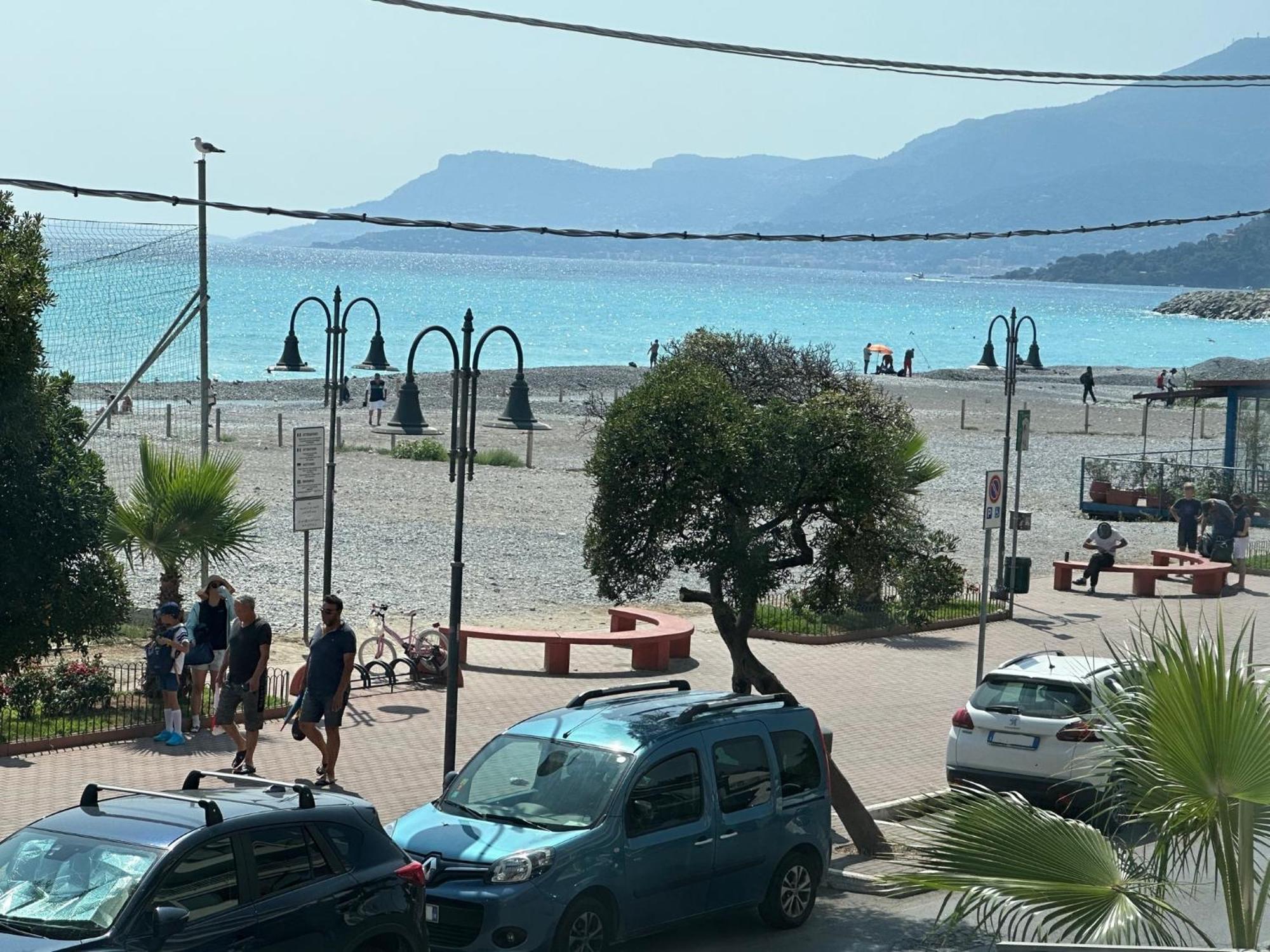 Appartamento Aria Del Mare Ventimiglia Exteriér fotografie